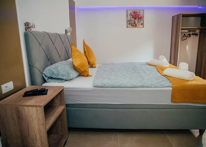 Wellness Zeleni Raj 酒店 *